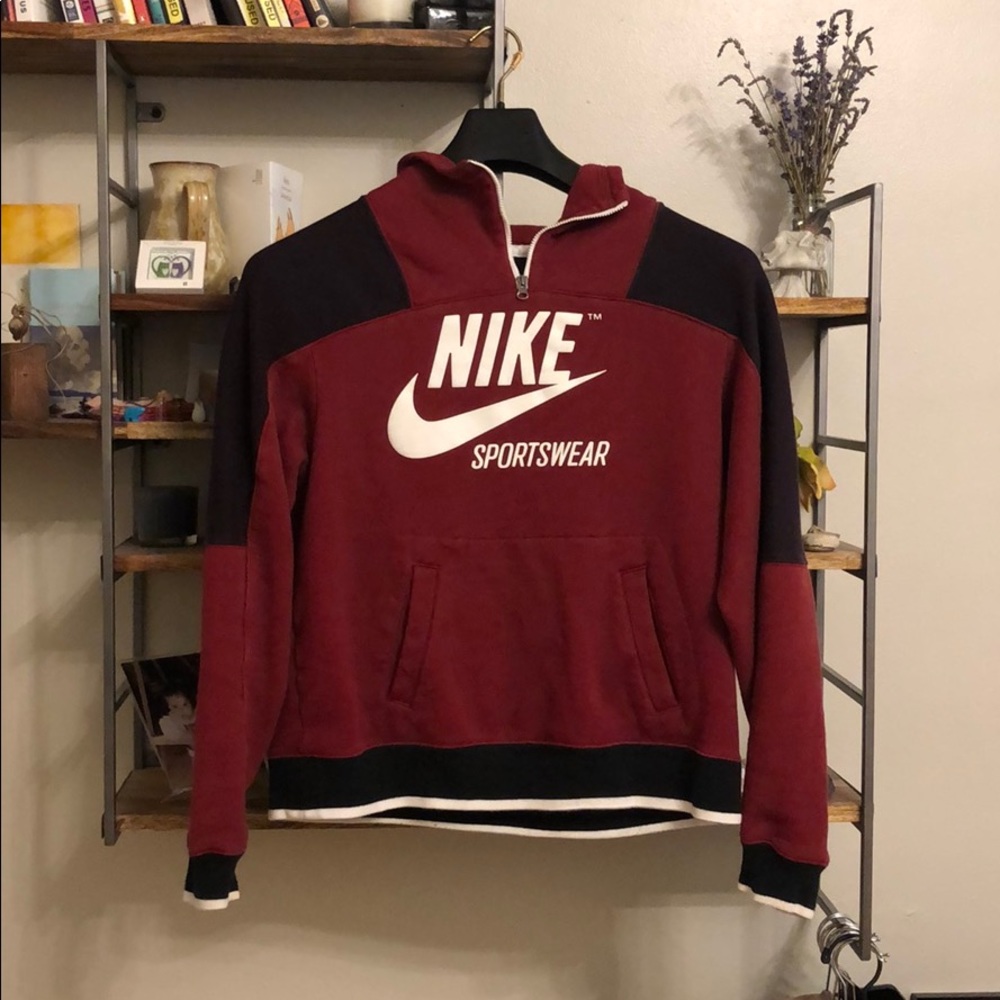 Nike sweatshirt